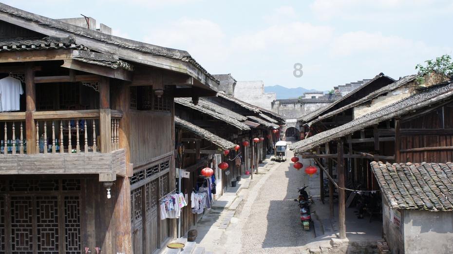 北京玉雕“联姻”京味美酒